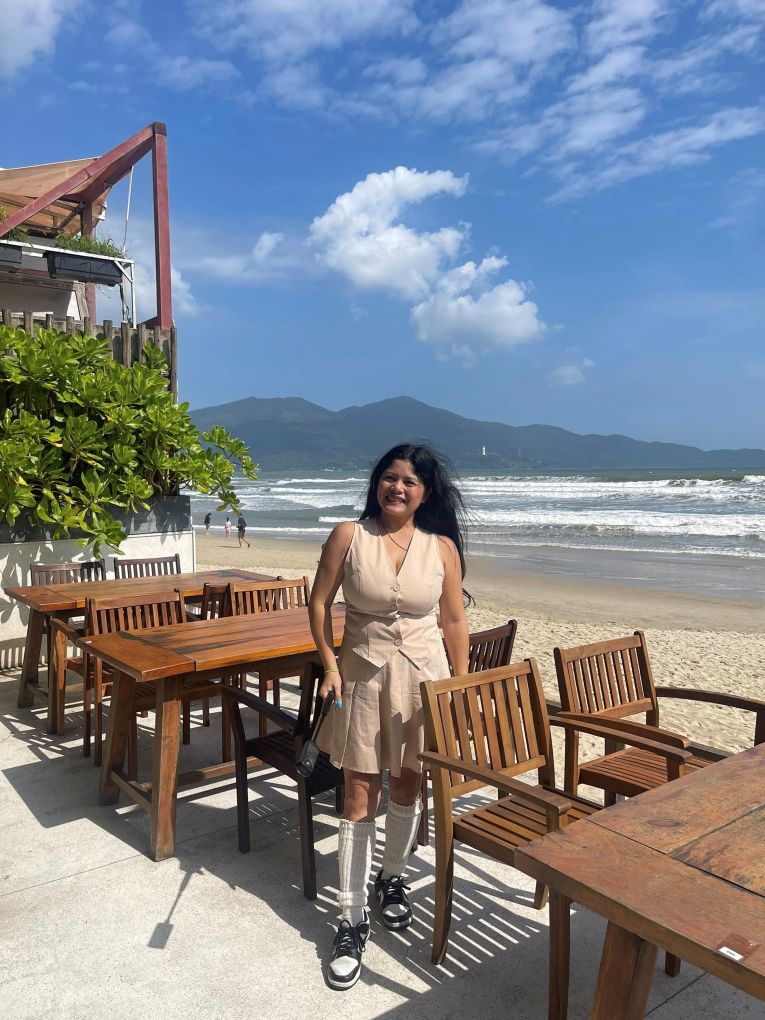 Da Nang with beach, coastal skyline, and tropical atmosphere