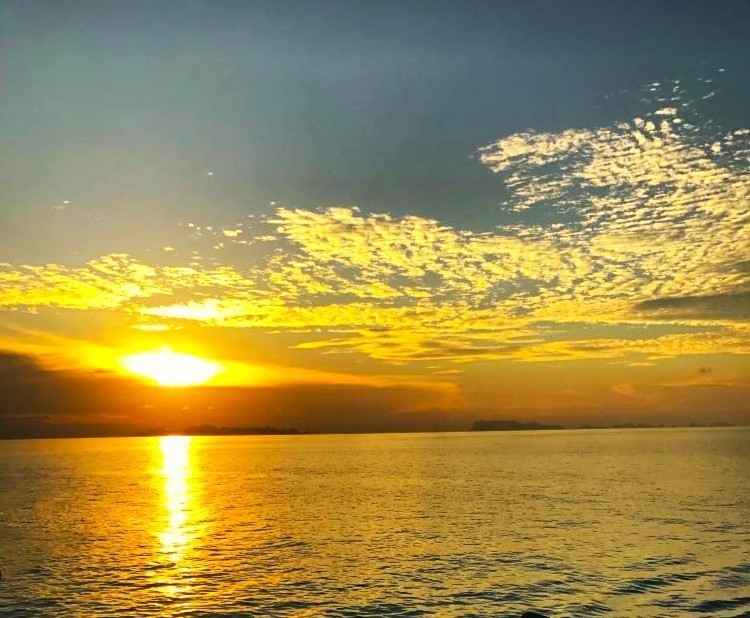 Koh Phangan sunset with tropical evening colors